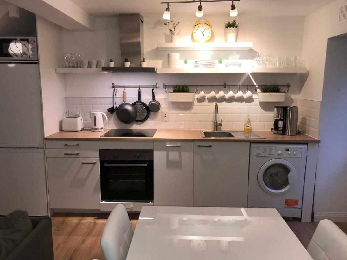 Galway City Cottage エクステリア 写真