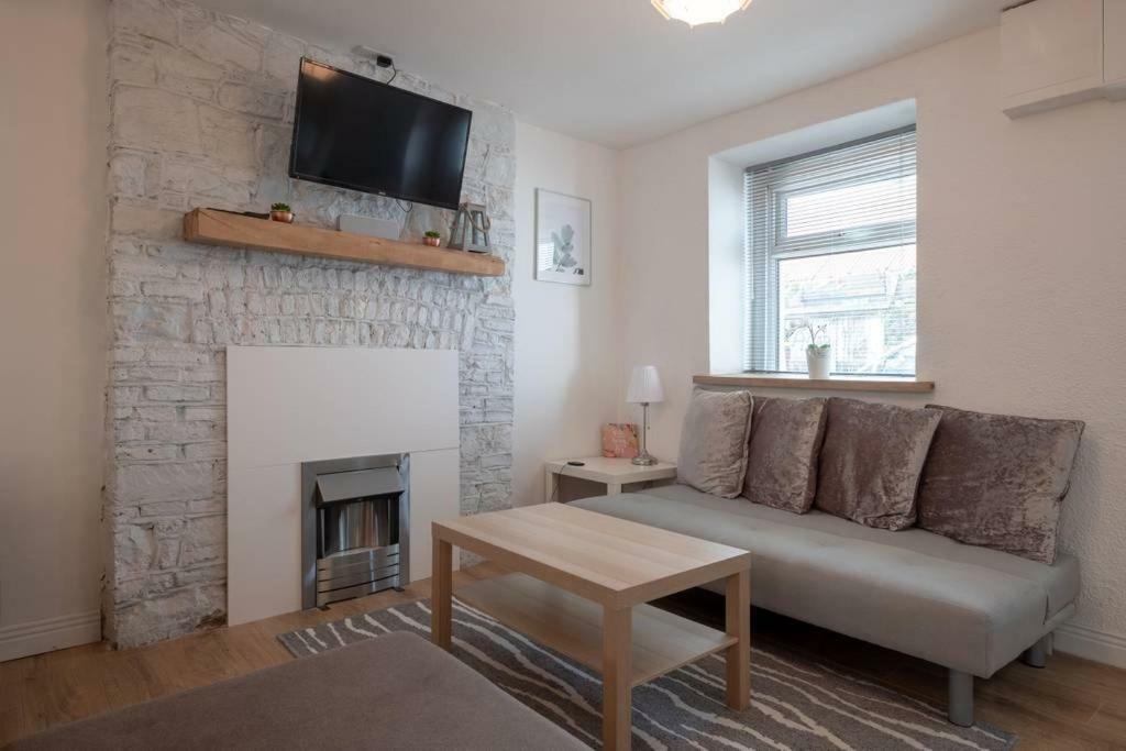 Galway City Cottage エクステリア 写真